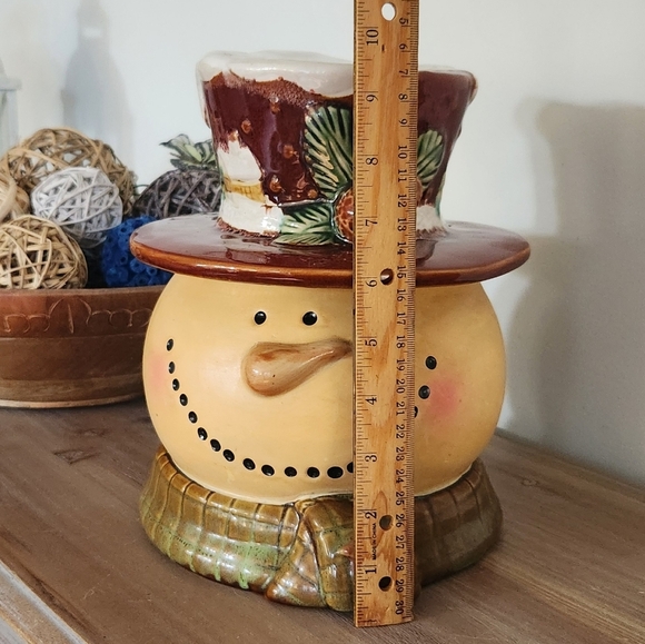 ☃️ Kirklands Bohemian Style Snowman Cookie Jar – Hand-Painted Ceramic, 9.5” - Picture 12 of 15